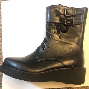 Size 7 black boots
